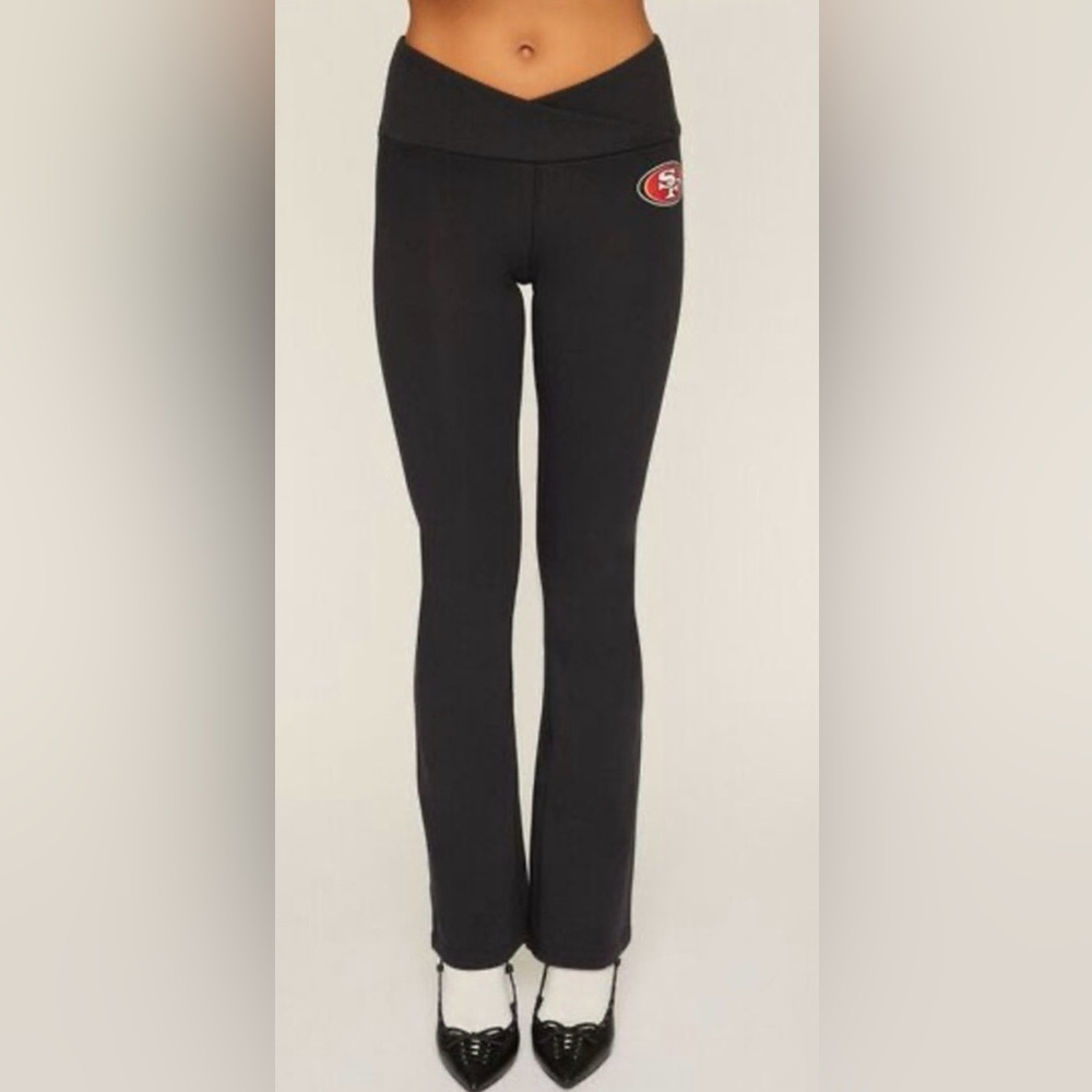 Forever 21 NFL San Francisco 49ers Flare Leggings Women’s XS NWT - Picture 4 of 9